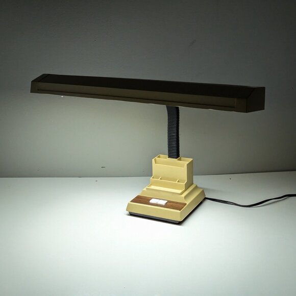 Vintage Beige Adjustable Gooseneck Fluorescent Desk Lamp with pen storage - Picture 3 of 15